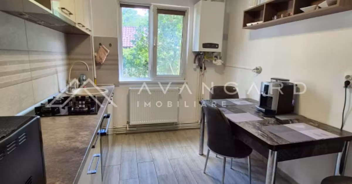 Apartament de vânzare cu 3 camere, mobilat în zona Mănăștur, Cluj-Napoca