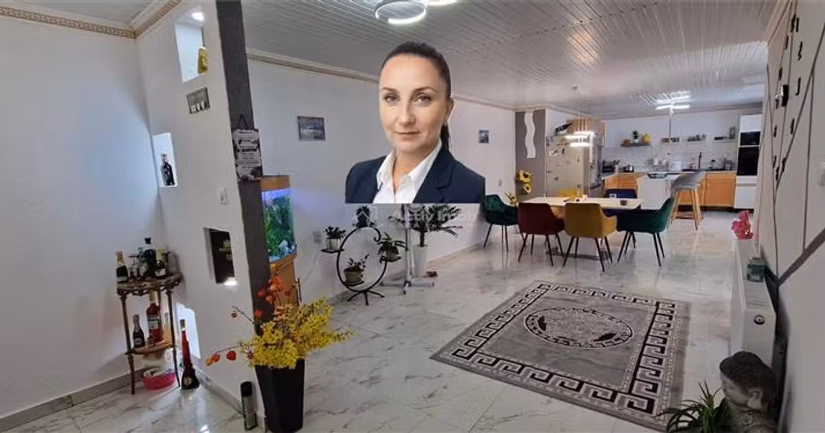 Casă individuală de vânzare cu 6 camere, mobilată în zona Muncitoresc, Reșița