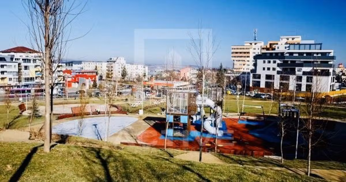 Casă individuală de vânzare cu 15 camere, mobilată în zona Zorilor, Cluj-Napoca