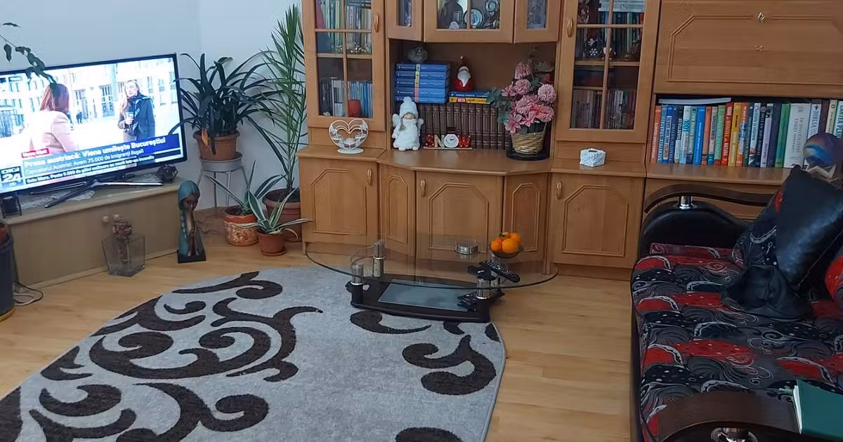 Apartament de vânzare cu 4 camere în zona Central, Focșani