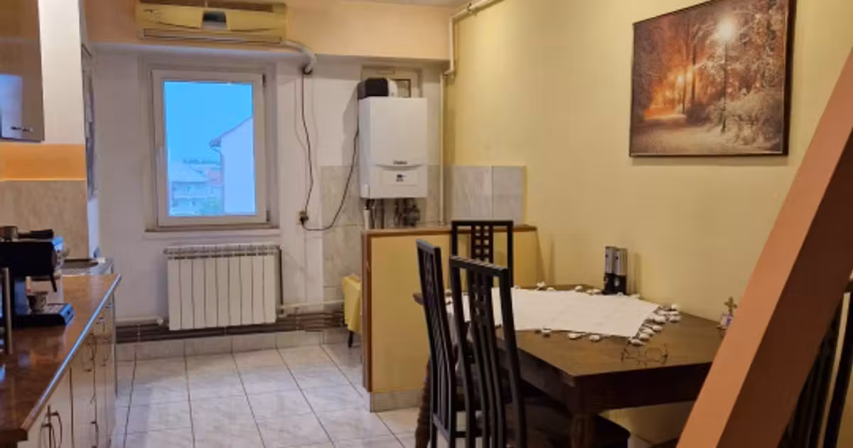 Apartament de vânzare cu 2 camere, mobilat în zona Capitol, Constanța