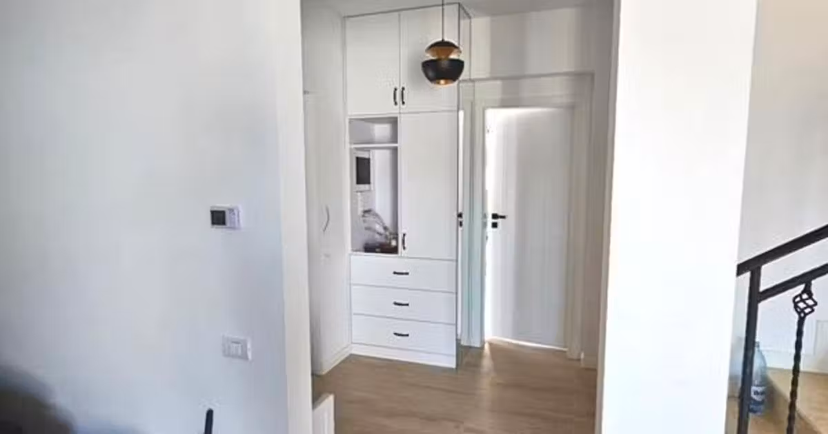 Casă individuală de vânzare cu 4 camere în zona Prelungirea Ghencea, Sector 6