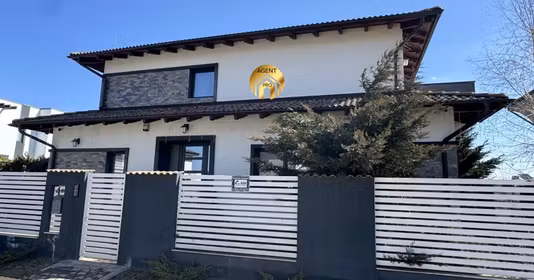 Casă Otopeni