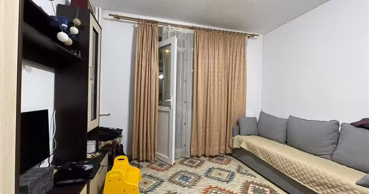 Apartament de vânzare cu 2 camere în zona 23 August, Tulcea