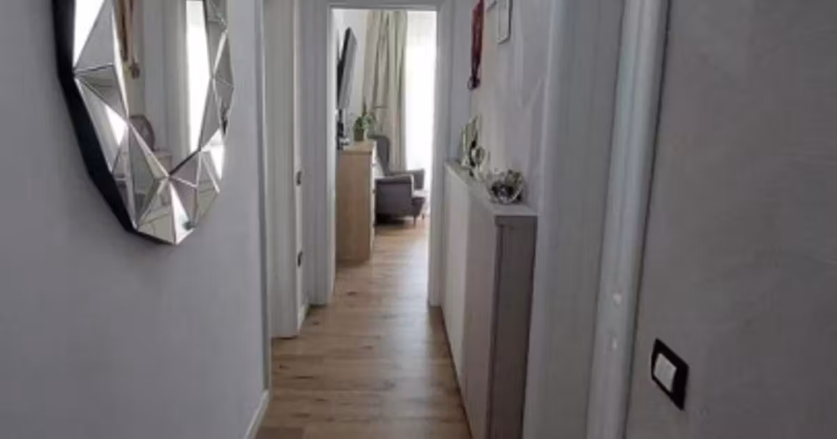 Apartament de vânzare cu 3 camere, mobilat în Ovidiu