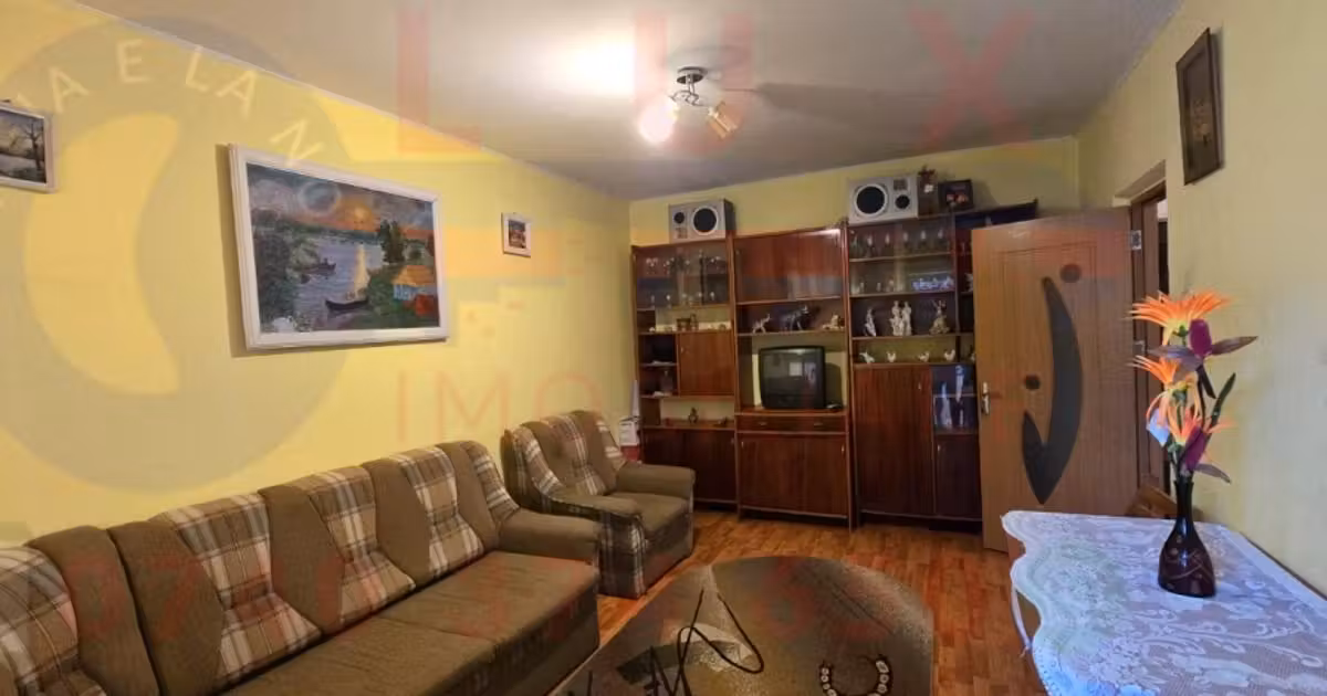 Apartament de vânzare cu 2 camere, mobilat în zona Piața Veche, Tulcea