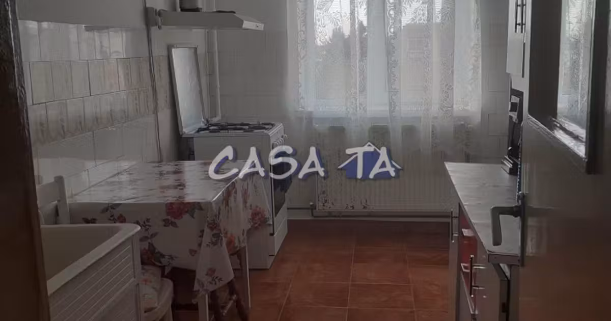 Apartament de vânzare cu 4 camere, mobilat în zona Unirii, Târgu Jiu
