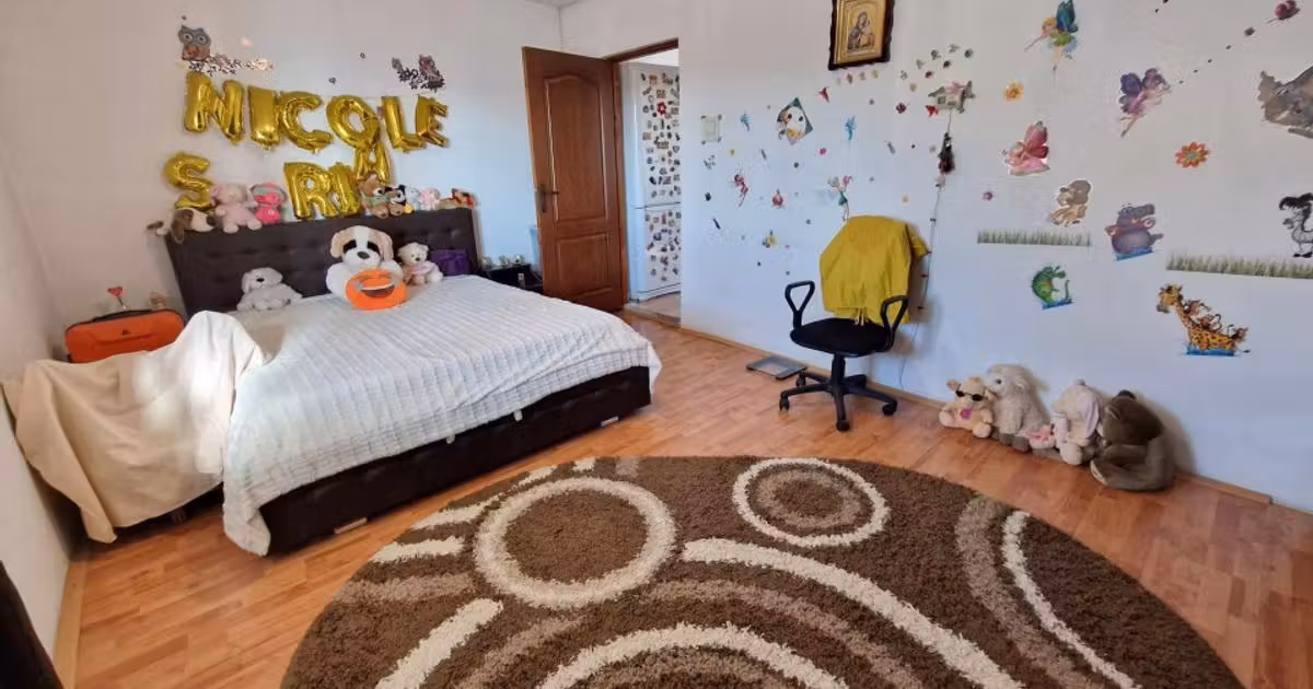 Apartament de vânzare cu 2 camere, mobilat în zona Debarcader, Târgu Jiu