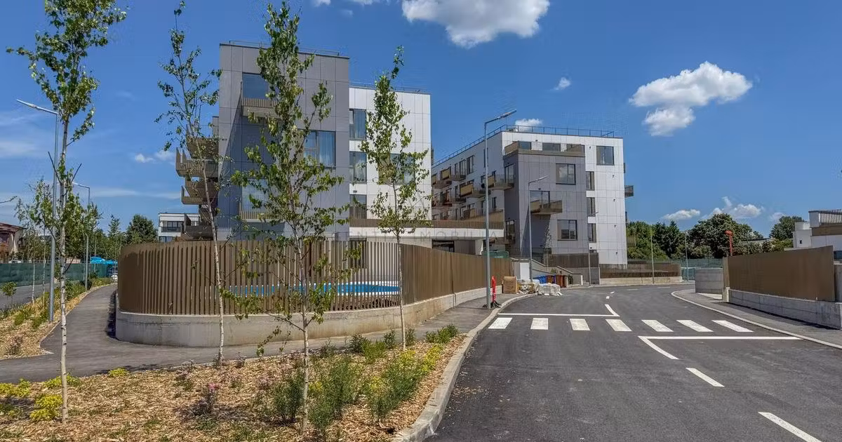 Apartament de vânzare cu 3 camere în zona Băneasa, Sector 1