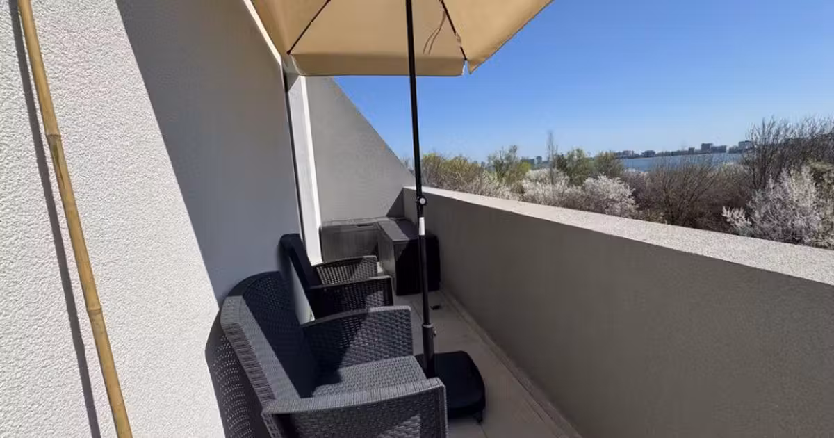 Apartament de vânzare cu 2 camere, mobilat în Palazu Mare