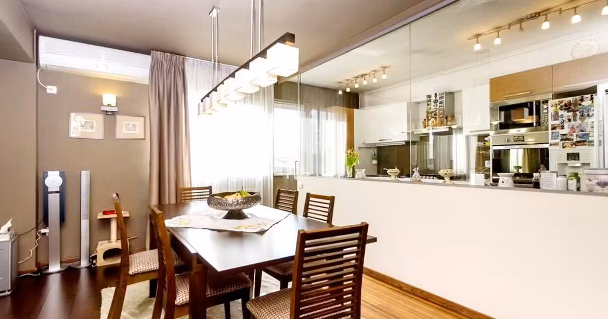 Apartament de vânzare cu 5 camere, mobilat în zona Apărătorii Patriei, Sector 4