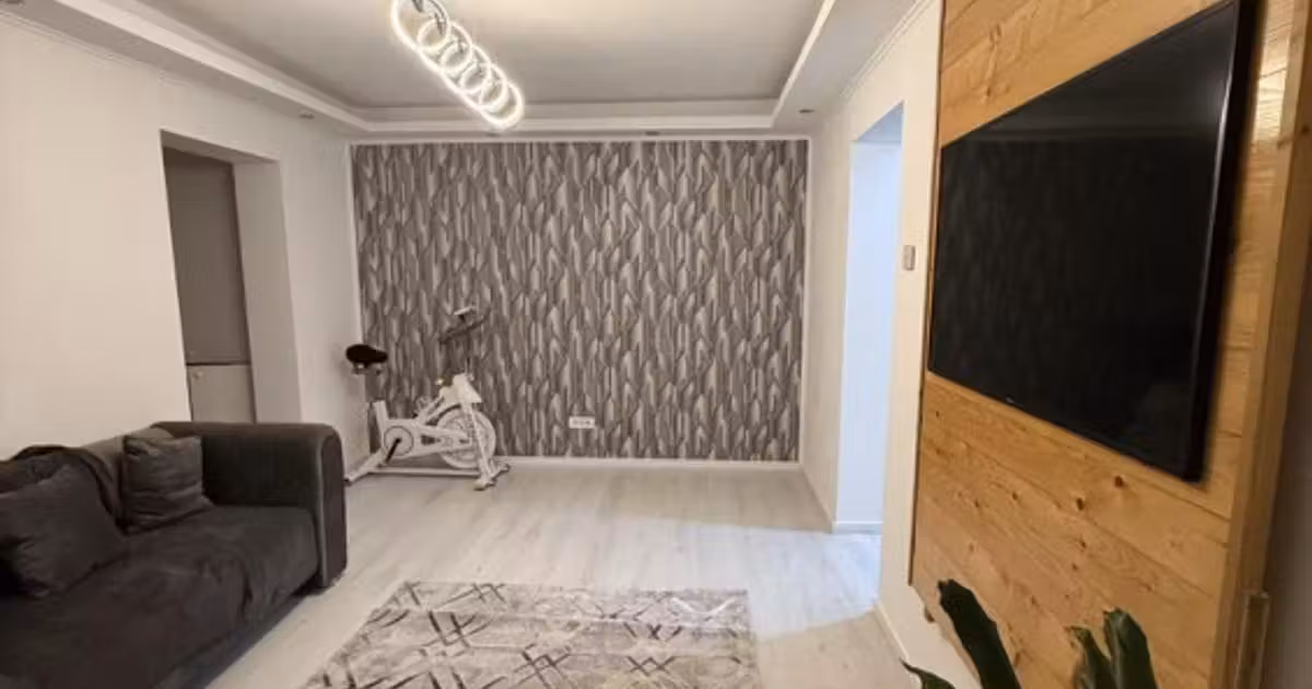 Apartament de vânzare cu 2 camere, mobilat în zona Tomis I, Constanța