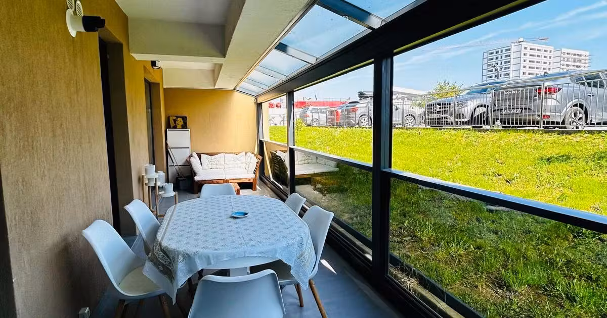 Apartament de vânzare cu 2 camere, mobilat în zona Uverturii, Sector 6