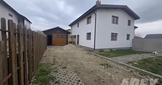 Casă Clinceni