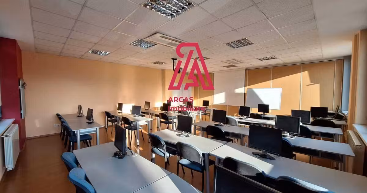 Birou de vânzare 650 mp în zona Calea Dumbrăvii, Sibiu