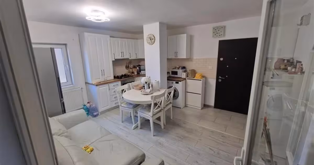 Apartament de vânzare cu 2 camere în zona Micro 6, Târgoviște
