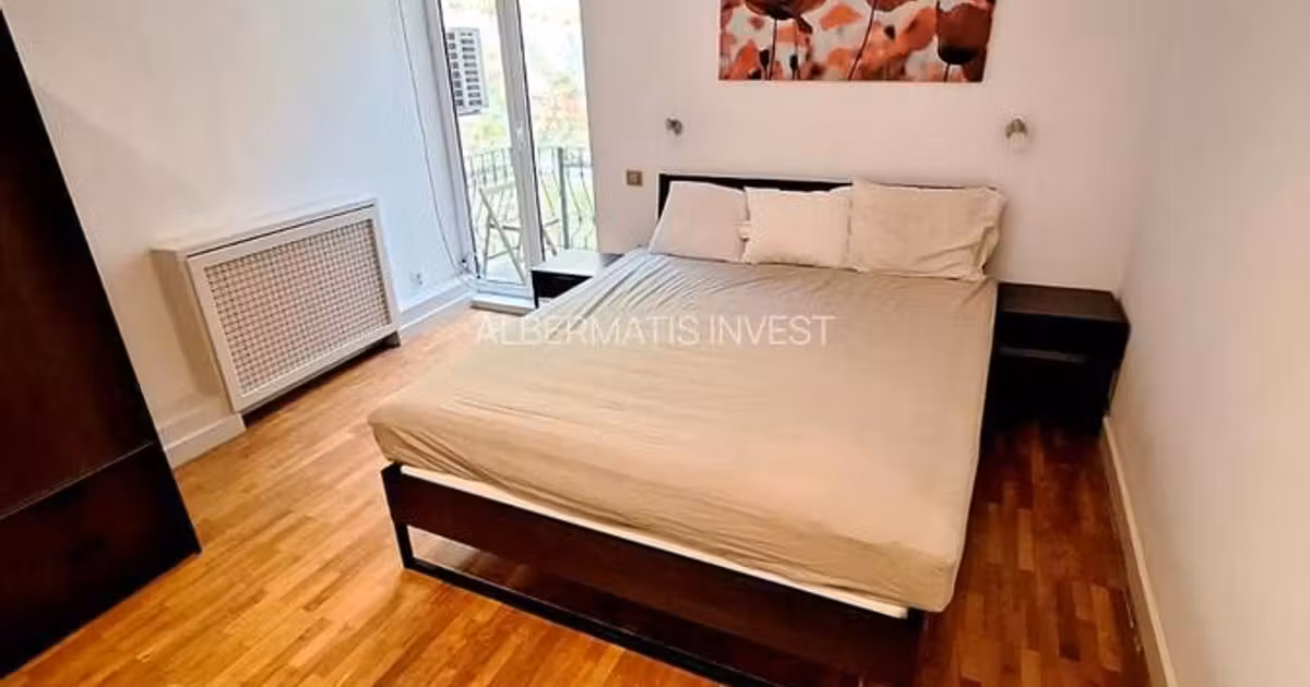 Apartament de vânzare cu 5 camere, mobilat în zona P-ța Romană, Ultracentral