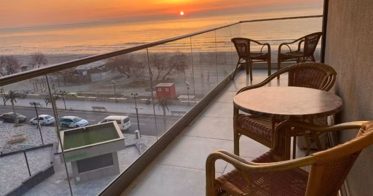 Apartament de vânzare cu 3 camere, mobilat în Mamaia