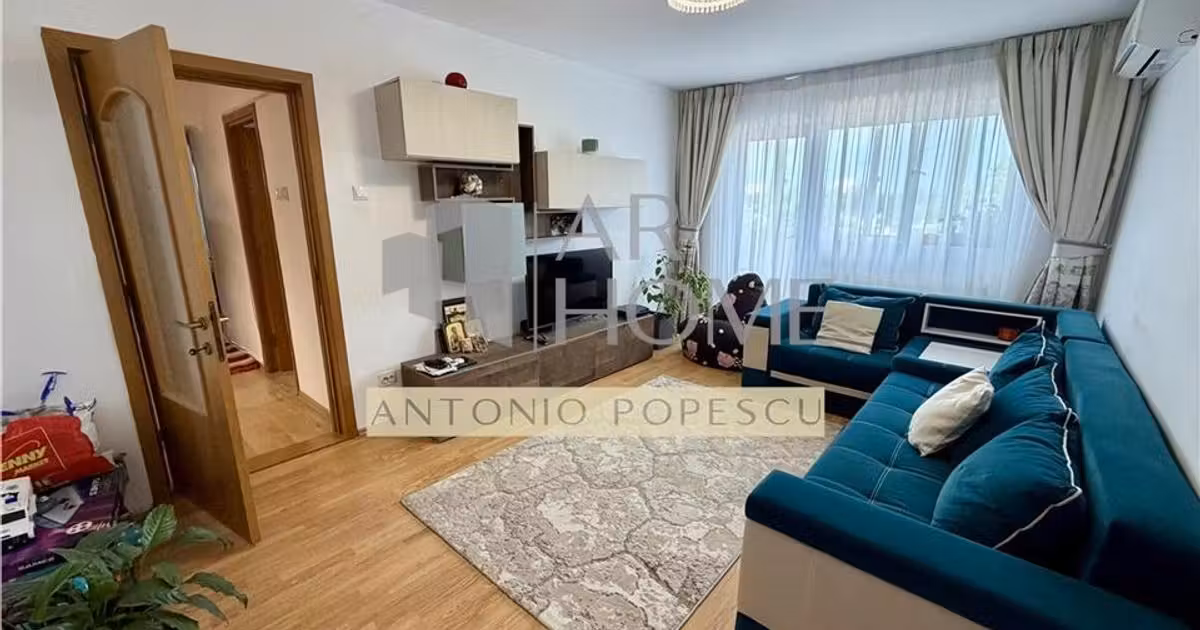 Apartament de vânzare cu 4 camere, mobilat în zona Republicii, Ploiești