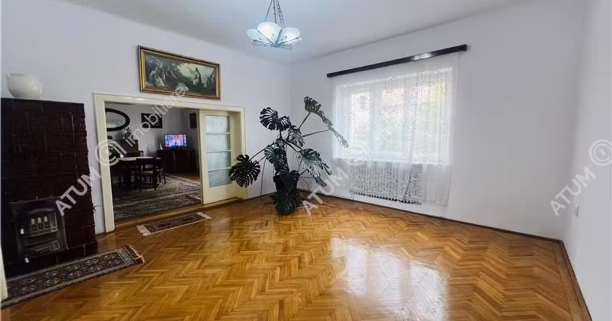 Apartament de vânzare cu 4 camere, mobilat în zona Central, Sibiu