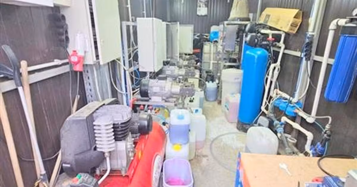 Spațiu industrial de vânzare 93 mp în zona CFR, Bacău