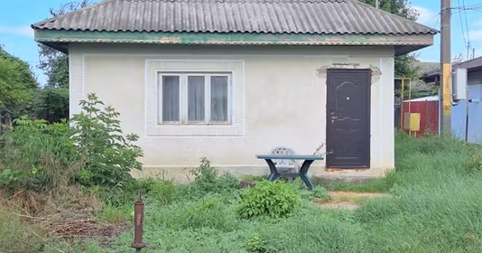 Casă Izvoare
