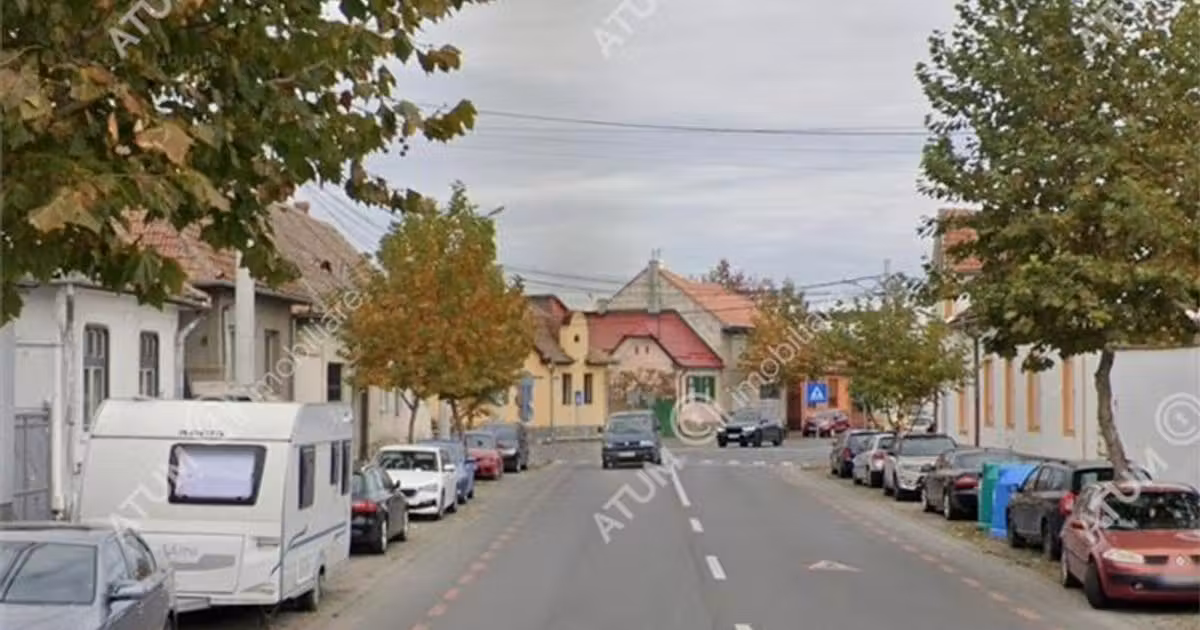 Casă individuală de vânzare cu 4 camere în zona Piața Cluj, Sibiu