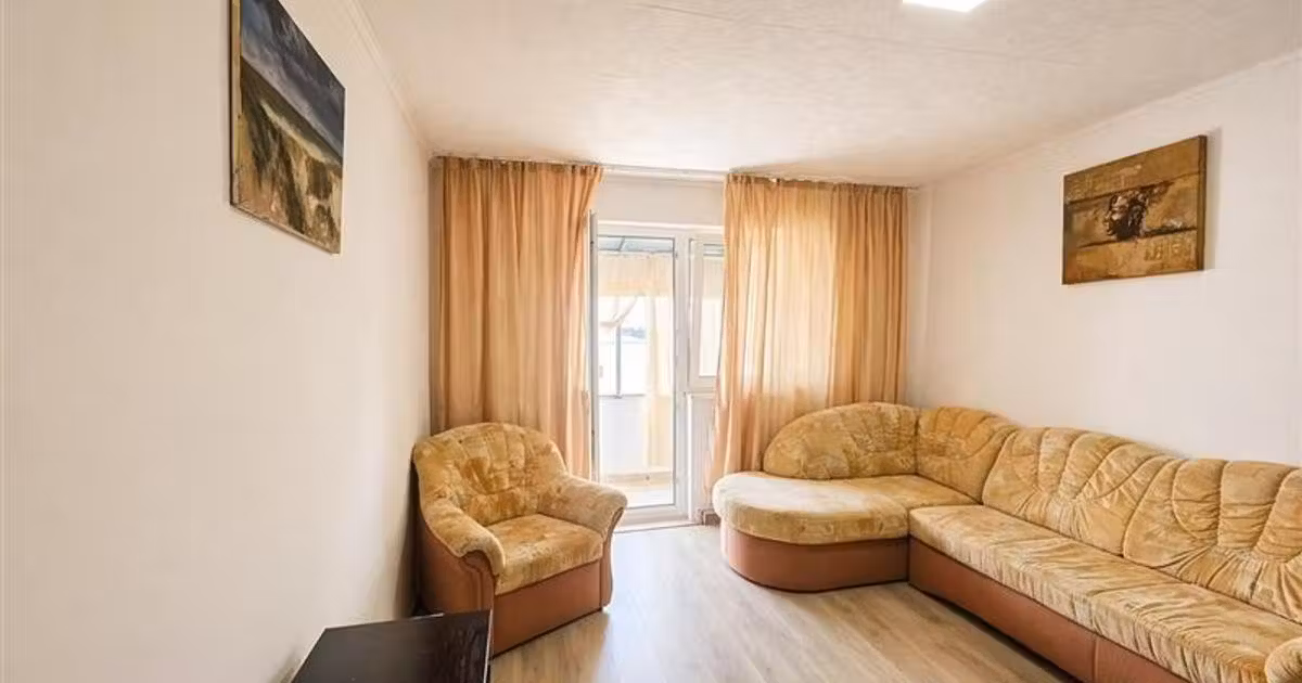 Apartament de vânzare cu 2 camere, mobilat în zona Exterior Est, Brașov