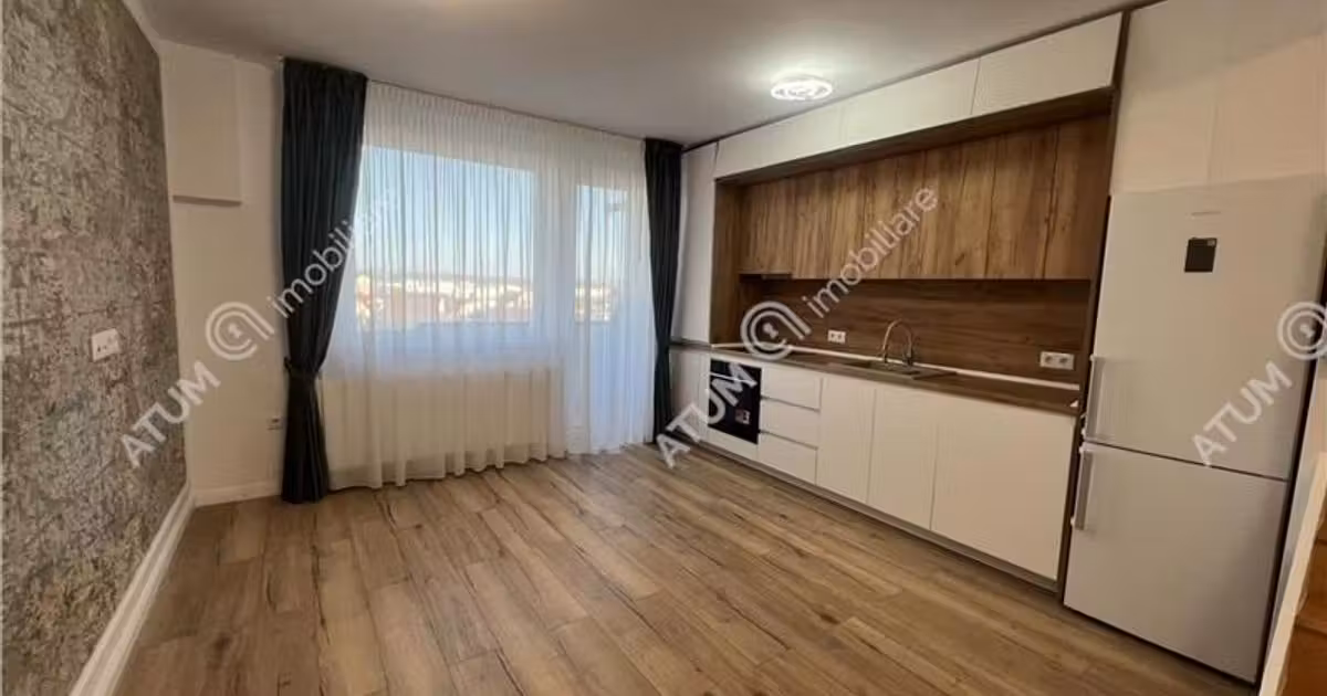 Apartament de vânzare cu 4 camere, mobilat în Șelimbăr