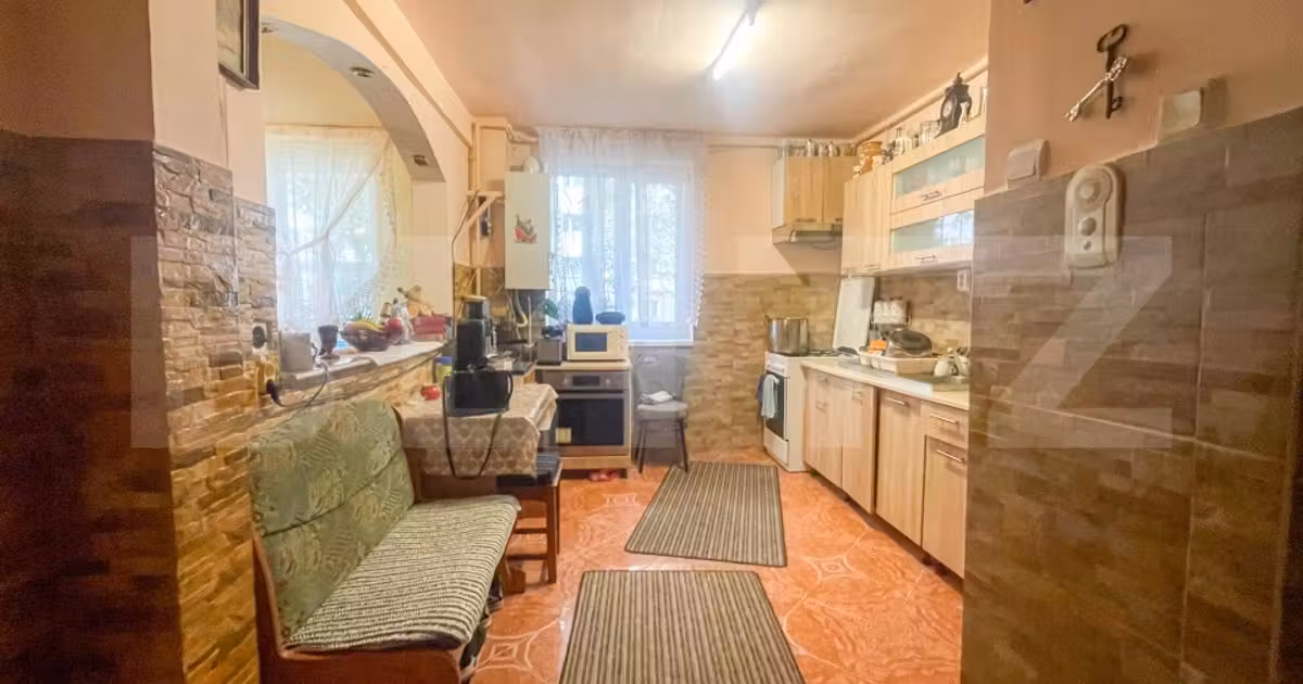 Apartament de vânzare cu 3 camere, mobilat în zona Gheorgheni, Cluj-Napoca