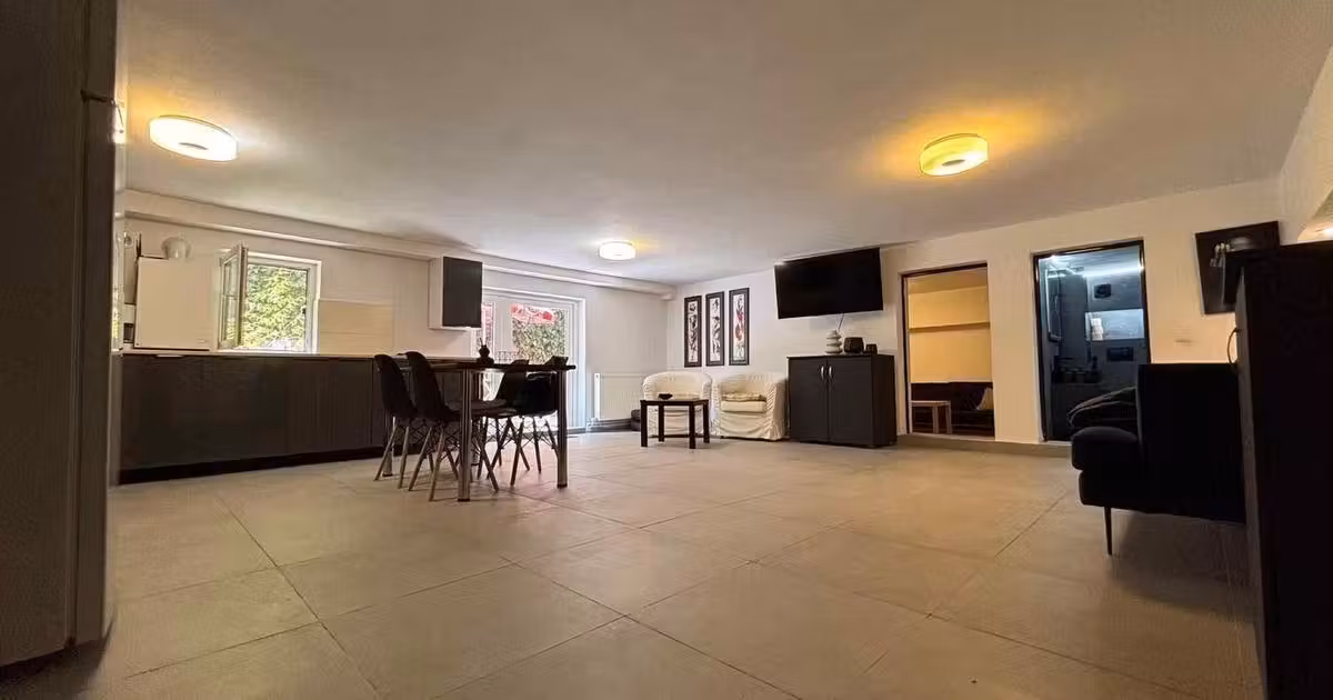 Apartament de vânzare cu 3 camere în zona Mănăștur, Cluj-Napoca