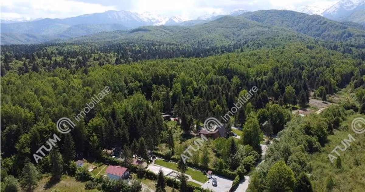 Teren Construcții intravilan de vânzare de 900 mp, în Avrig