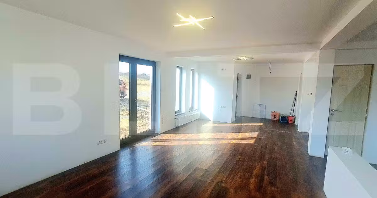 Casă individuală de vânzare cu 4 camere, mobilată în Chinteni