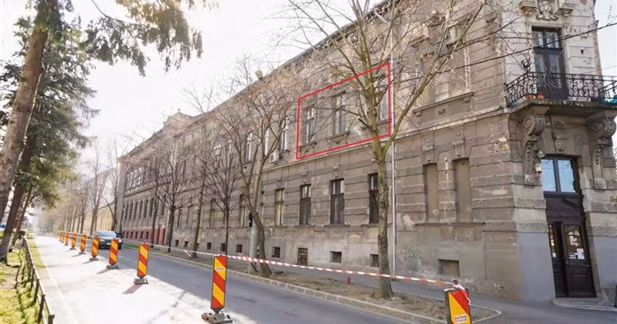 Apartament de vânzare cu 2 camere în zona Central, Oradea