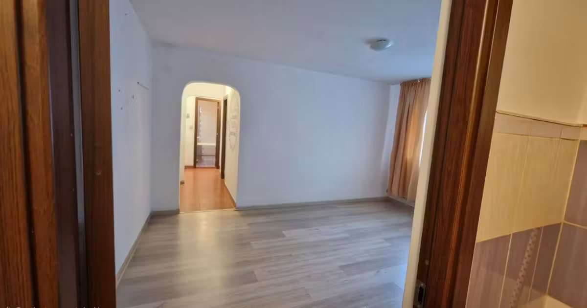 Apartament de vânzare cu 3 camere, mobilat în zona Mănăștur, Cluj-Napoca