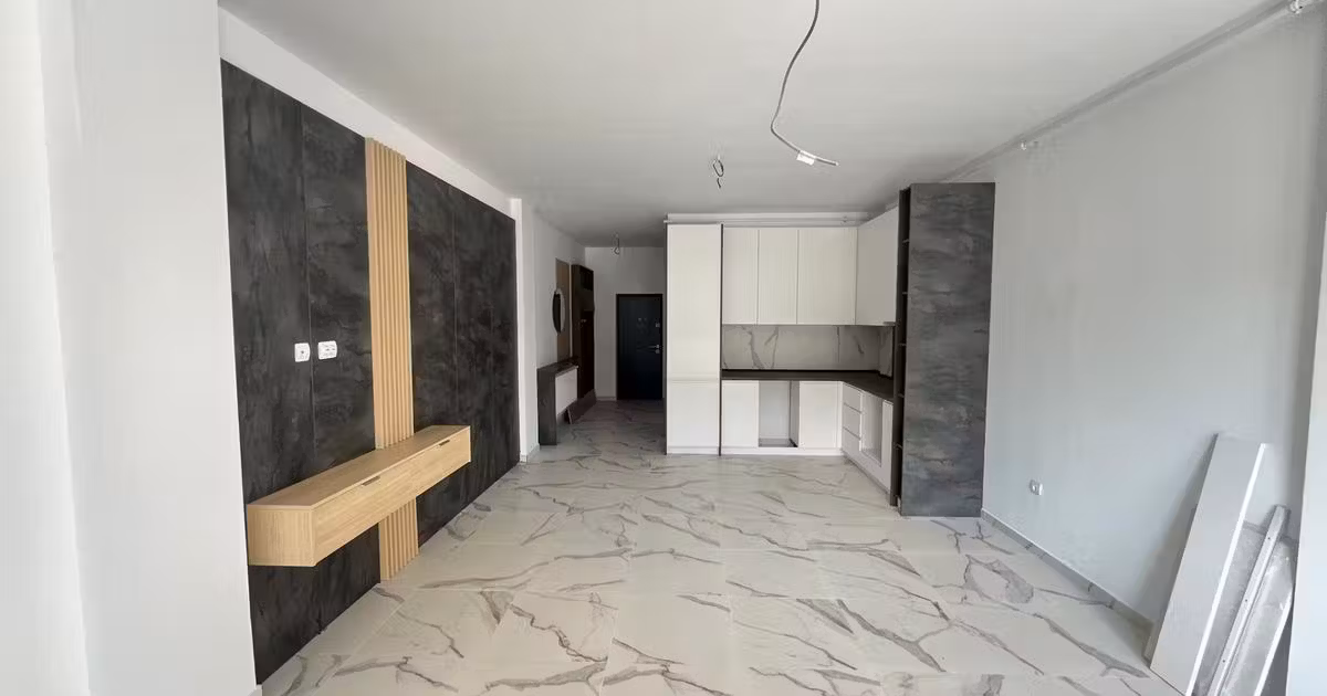 Apartament de vânzare cu 3 camere, mobilat în Tărlungeni
