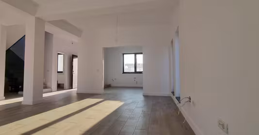 Casă Ultracentral
