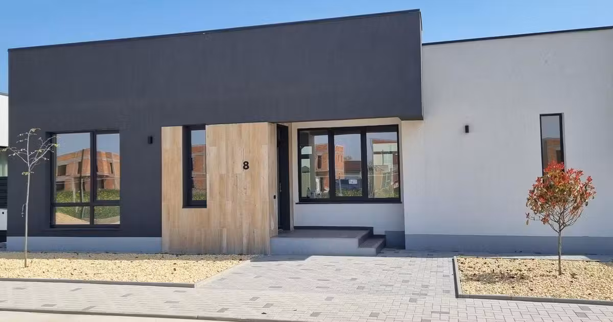 Casă individuală de vânzare cu 4 camere în Domnești