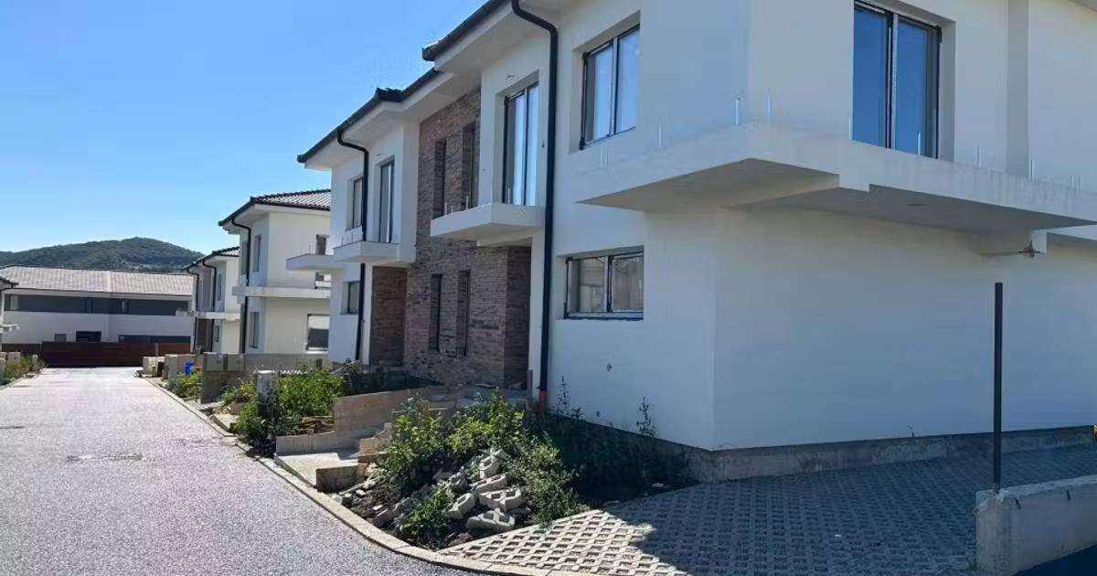 Casă individuală de vânzare cu 3 camere în Florești