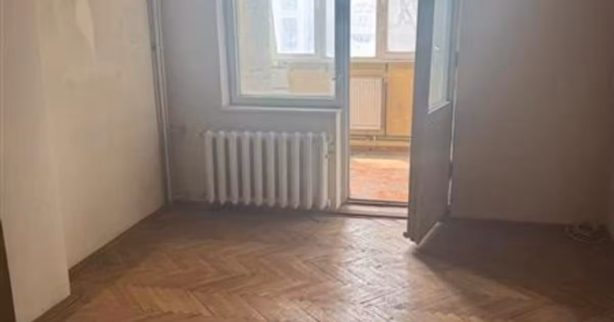 Apartament de vânzare cu 3 camere în zona Centrul Civic, Brașov
