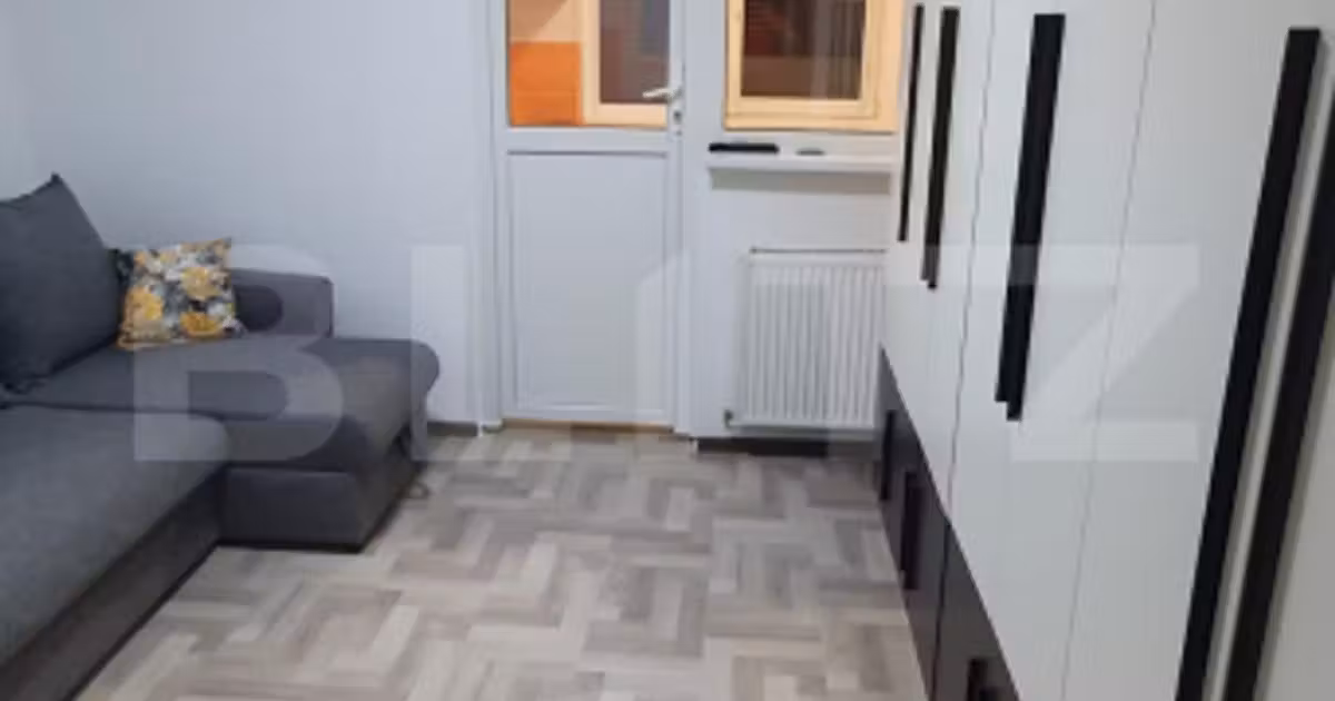 Garsonieră de vânzare, mobilată în zona Centrul Civic, Brașov