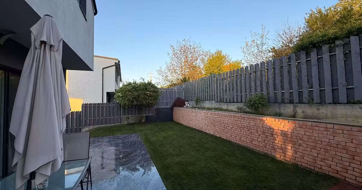 Duplex de vânzare cu 5 camere, mobilat în Florești
