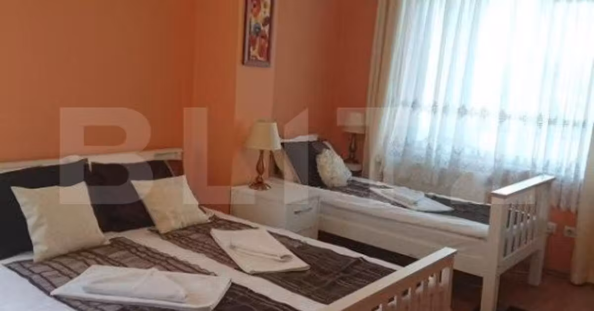 Apartament de vânzare cu 7 camere, mobilat în zona Centrul Civic, Brașov