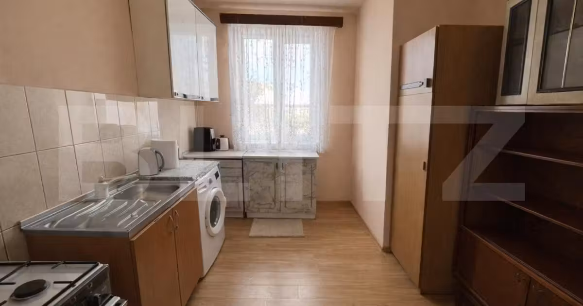 Garsonieră de vânzare, mobilată în zona Rulmentul, Brașov
