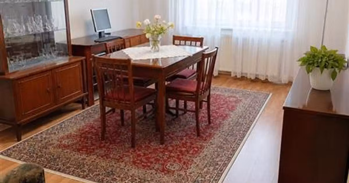 Apartament de vânzare cu 3 camere în zona Astra, Brașov