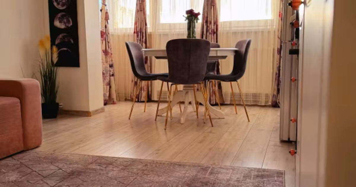 Apartament de vânzare cu 3 camere în zona Mănăștur, Cluj-Napoca
