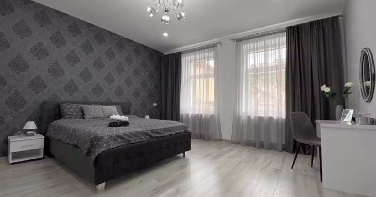 Apartament de vânzare cu 2 camere, mobilat în zona Centrul Istoric, Brașov