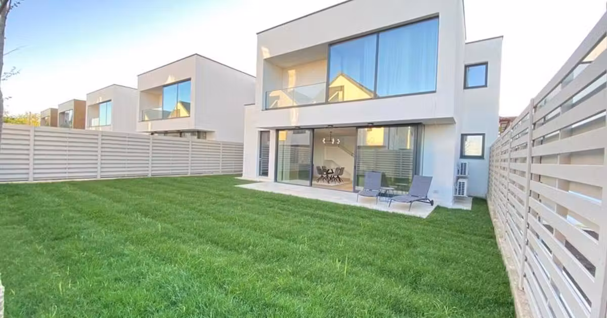 Casă individuală de vânzare cu 5 camere în zona Pipera, Sector 1