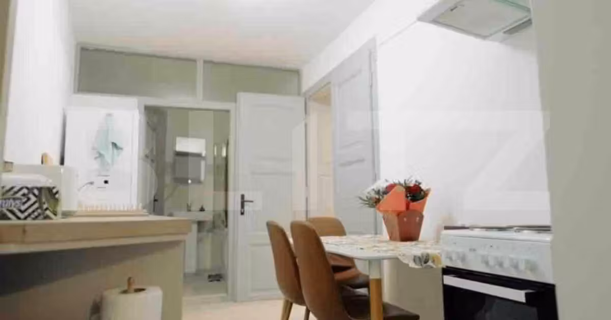 Apartament de vânzare cu 2 camere, mobilat în zona Schei, Brașov