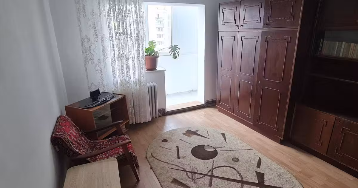 Apartament de vânzare cu 3 camere, mobilat în zona Mănăștur, Cluj-Napoca